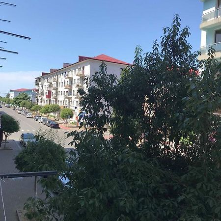 Griboedovi N.6 Apartamento Batumi Exterior foto