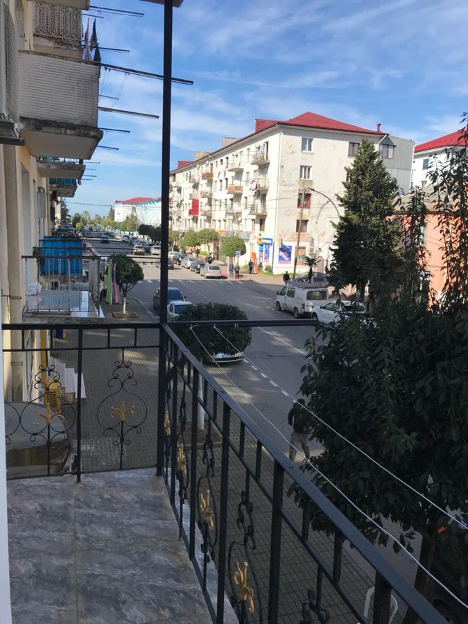 Griboedovi N.6 Apartamento Batumi Exterior foto